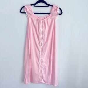 Vintage cottagecore shabby chic polyester ruffle sleeve lace detail nightgown